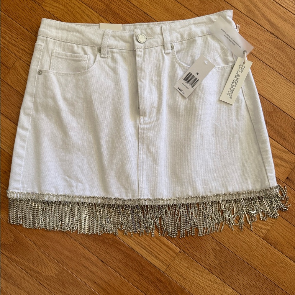 White Denim Skirt with rhinestone Fringe. Be Nashville ready. Sz 28. NWT♥️